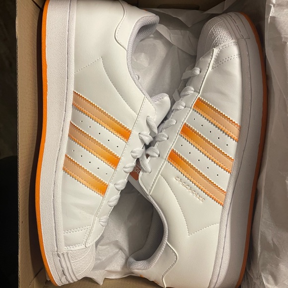 Adidas Superstar Originals White/Orange MEN’S 10.5 - Picture 3 of 6
